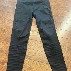 Black Textured Leggings